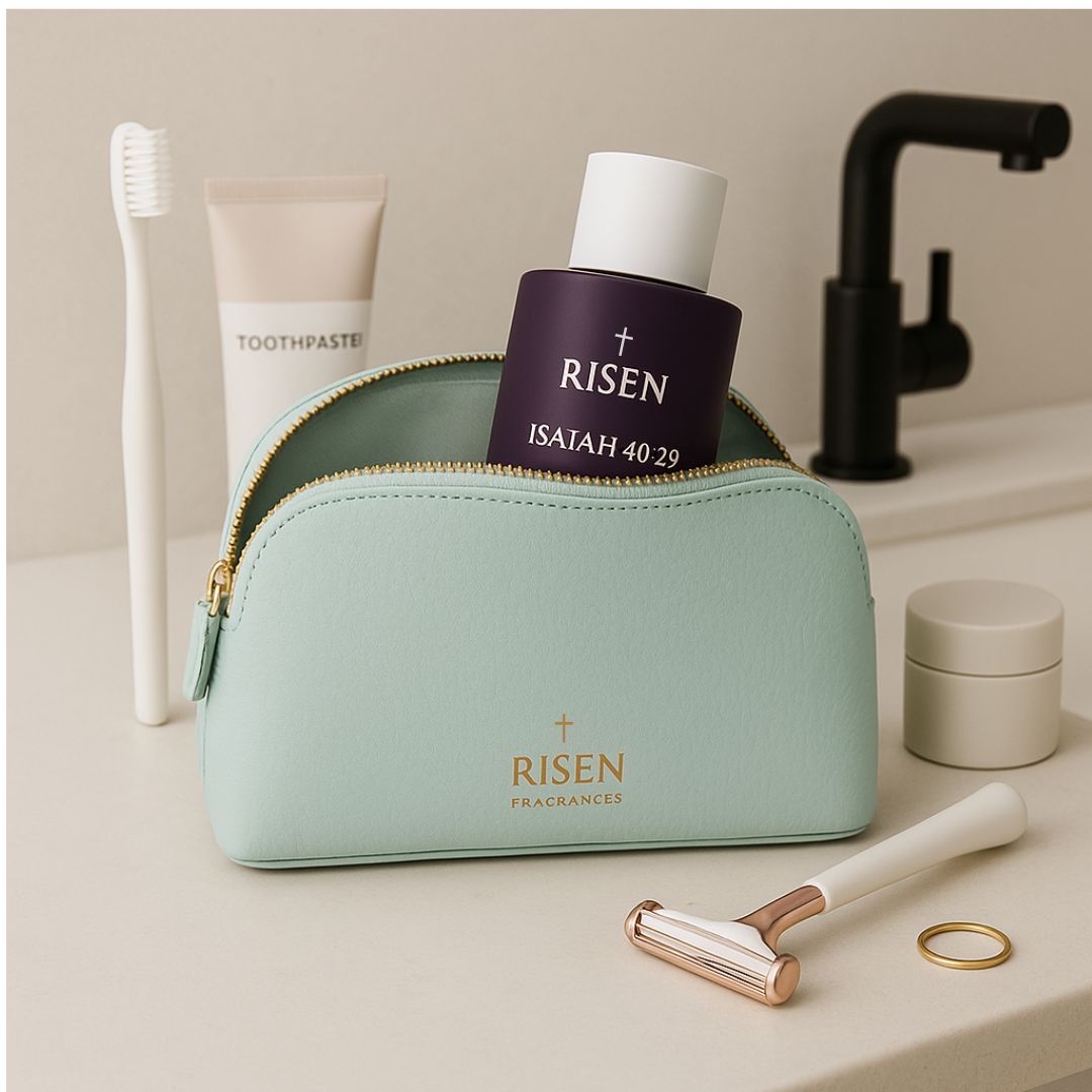 Risen Wash Bag in Sky Blue